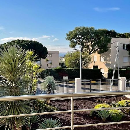 17 - Appartement Neuf, Parking Terrasse Et Jolie Vue Bandol Kültér fotó