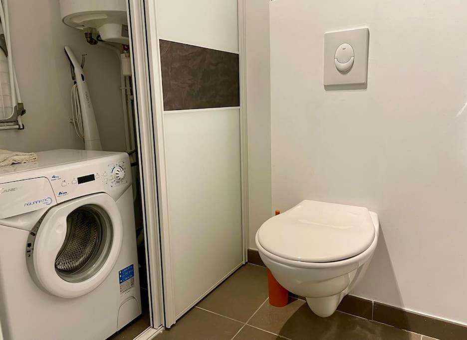 17 - Appartement Neuf, Parking Terrasse Et Jolie Vue Bandol Kültér fotó